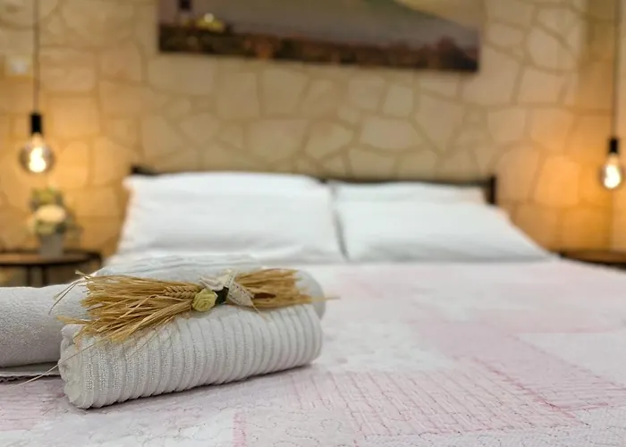 Dependance In Villa, Etna, Natura, Relax Casa vacanze